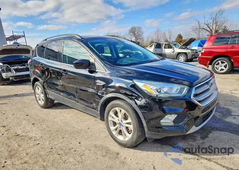 2017 Ford Escape Se z USA, uszkodzony, nr VIN 1FMCU9GD1HUF06581